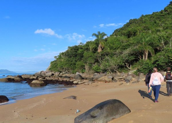 Trilha na Costeira de Zimbros (13)